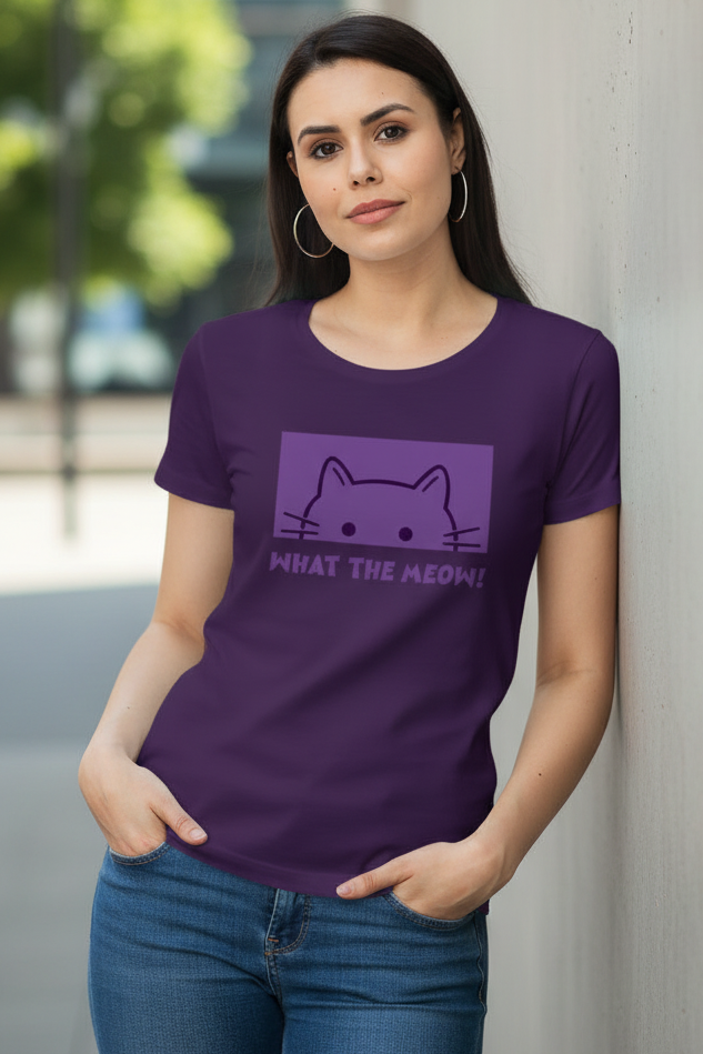 Cat Women's Classic T-Shirt