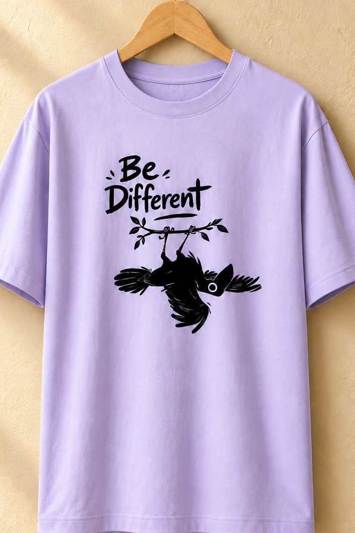 Be Different | Oversized T-Shirt